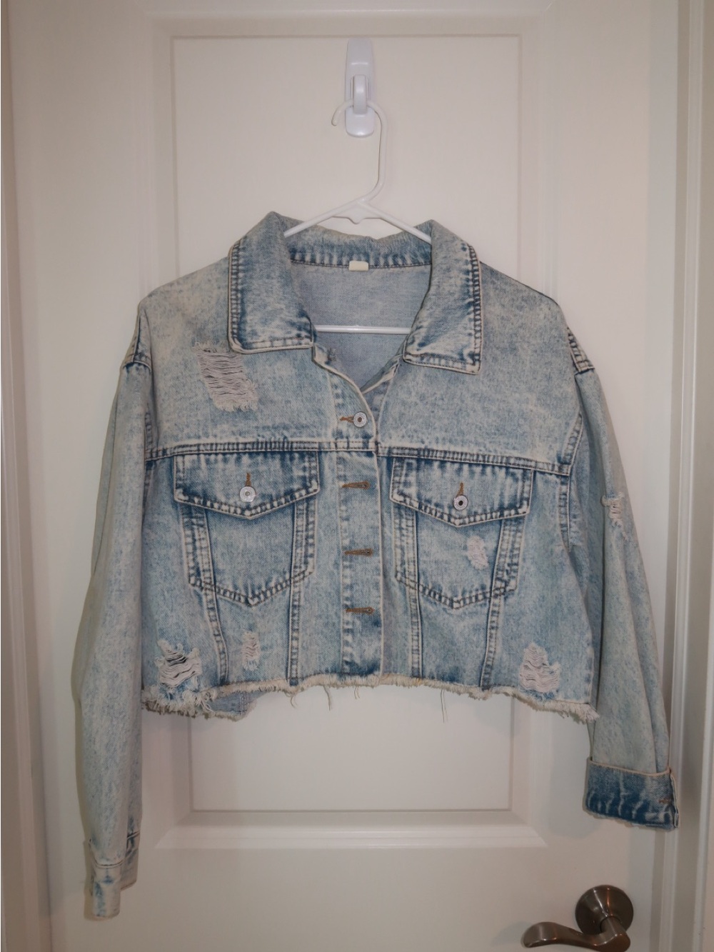 Light Wash Distressed Cropped Denim Jacket
